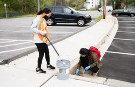 youth volunteer