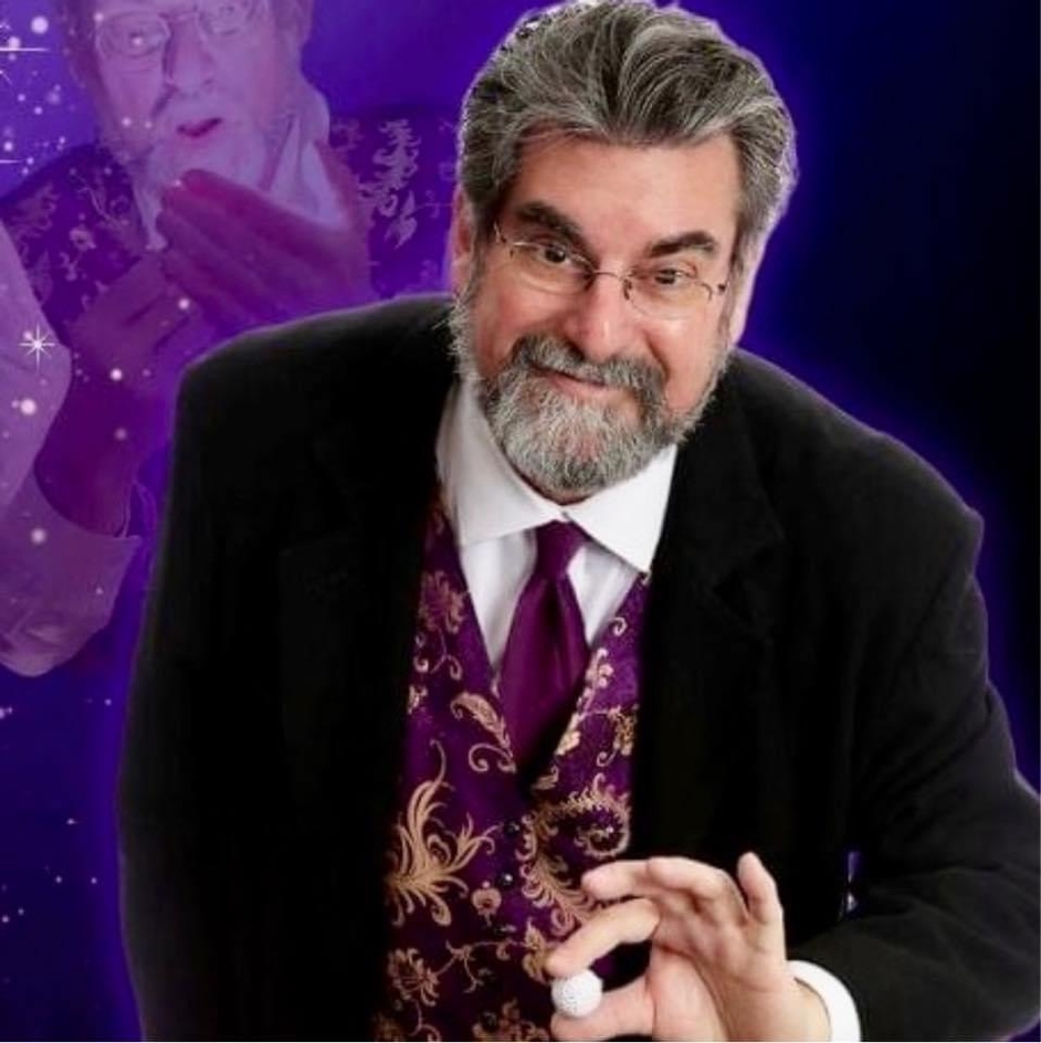 Magician Eric Henning